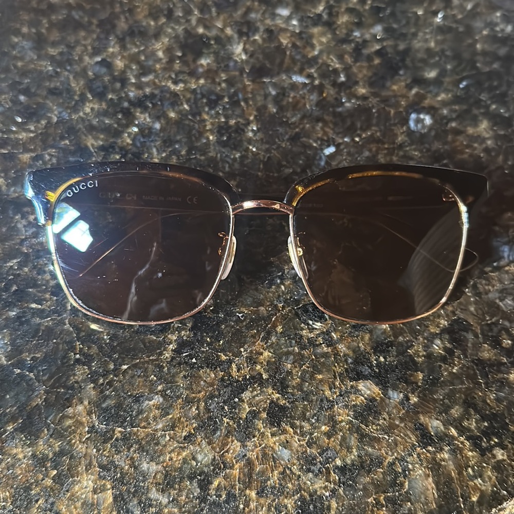 Iike new Gucci sunglasses